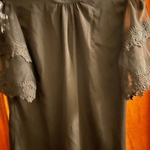 Women’s Iris blouse